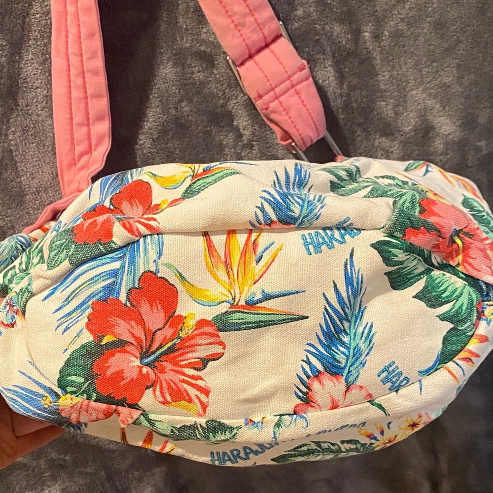 Floral Pink and Cream Women's Bag - Picture 5 of 11
